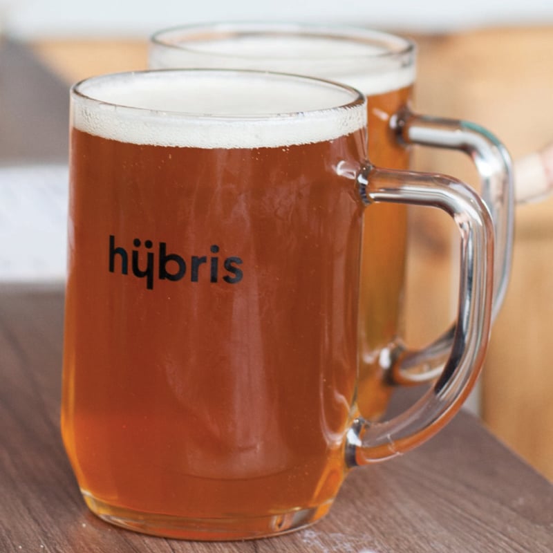 hübris korsó